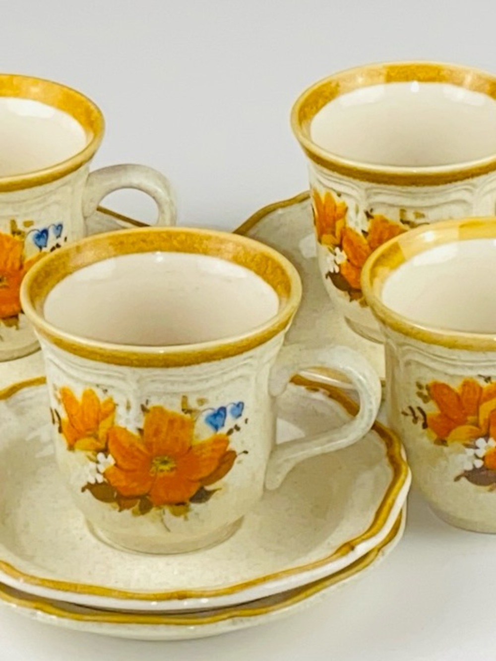 Mikasa Orange Floral Ceramic Mugs with Gold Trim ( Set of 4 )